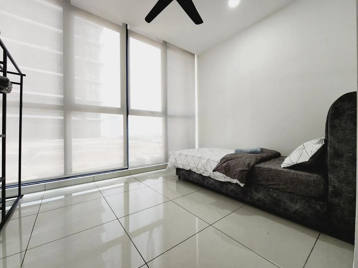 アパート 2 Rooms Cozy Stay Night View With Workspace#8Pax#1U#Damansara ペタリンジャヤ