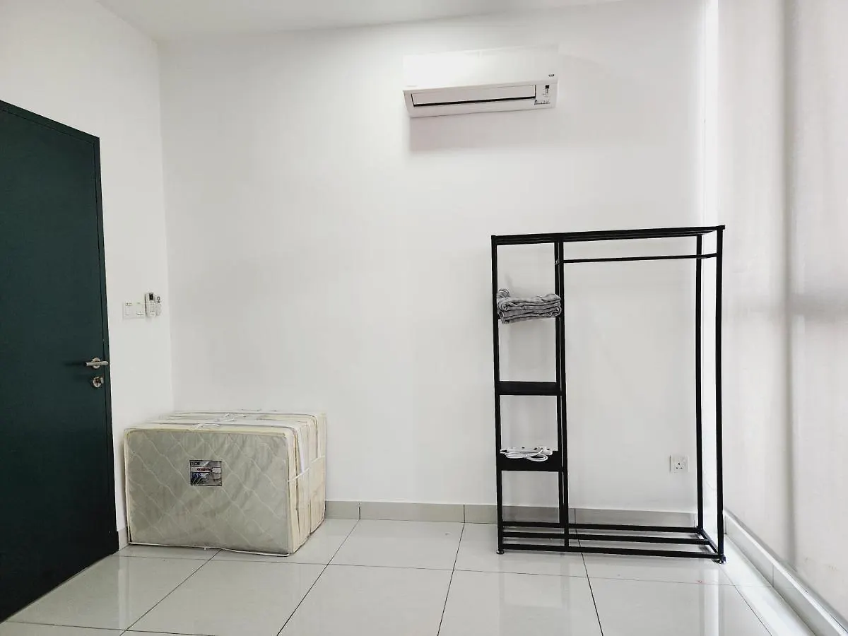 2 Rooms Cozy Stay Night View With Workspace#8Pax#1U#Damansara ペタリンジャヤ 0*,